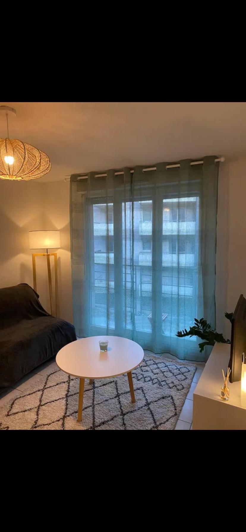 Appartement Calme Centre Ville Avec Place Parking 里摩日 外观 照片